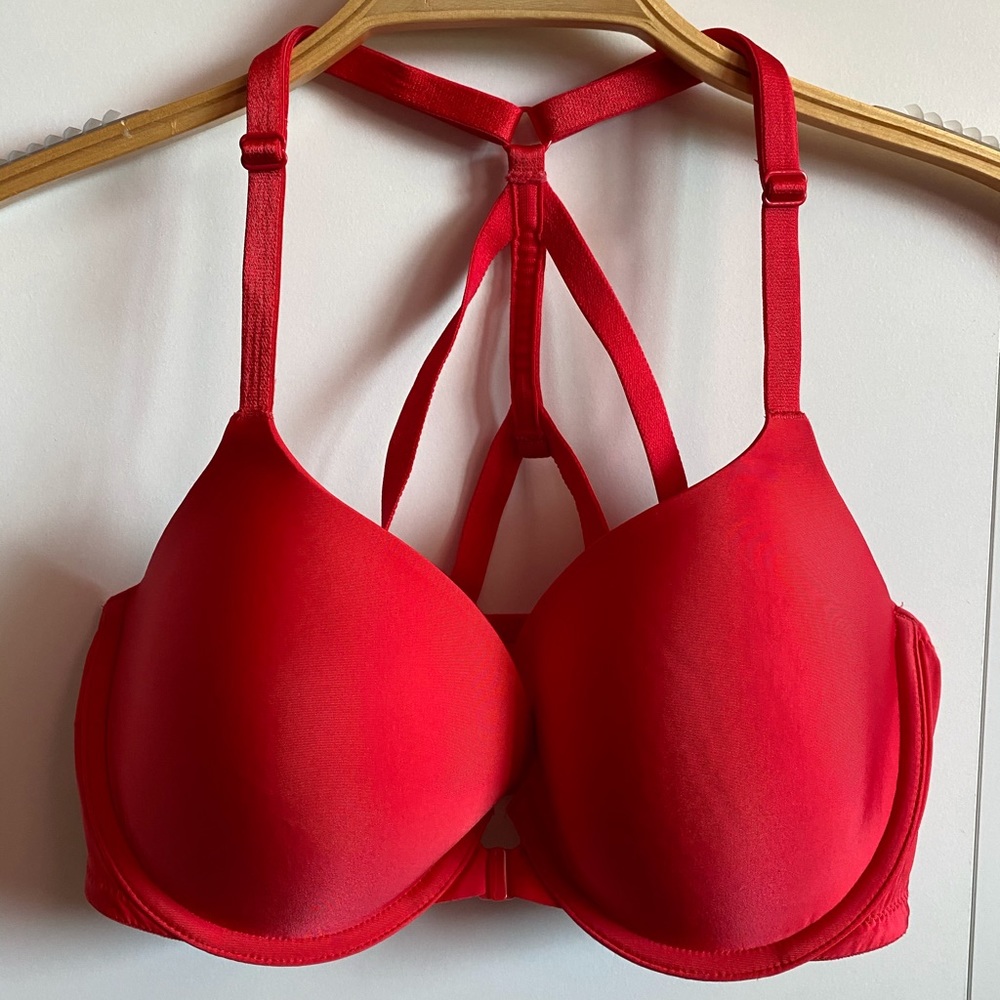 Victoria’s Secret Front Close Bra